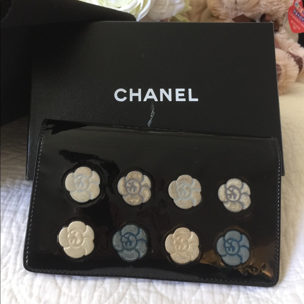 Authentic Chanel bifold wallet